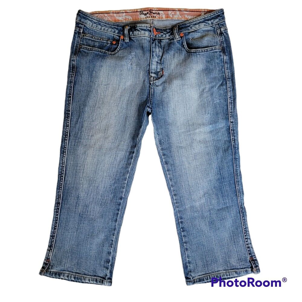 PEPE JEANS LONDON, EMBROIDERED POCKETS, CAPRI 34 X **, MEDIUM BLUE, LIGHT FADE.